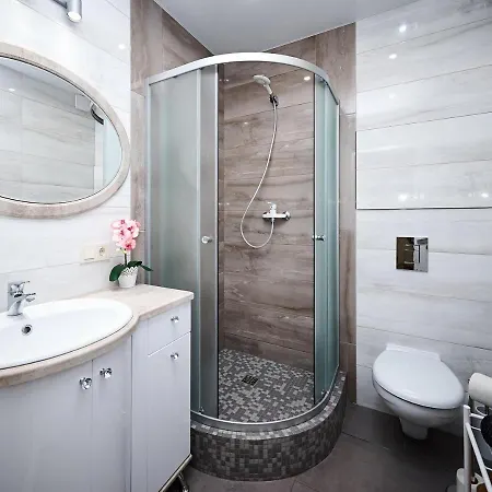 Luxapartment Repina 4