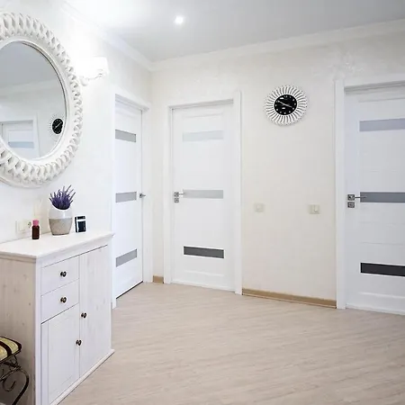 Luxapartment Repina 4 *