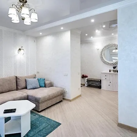 Luxapartment Repina 4 *